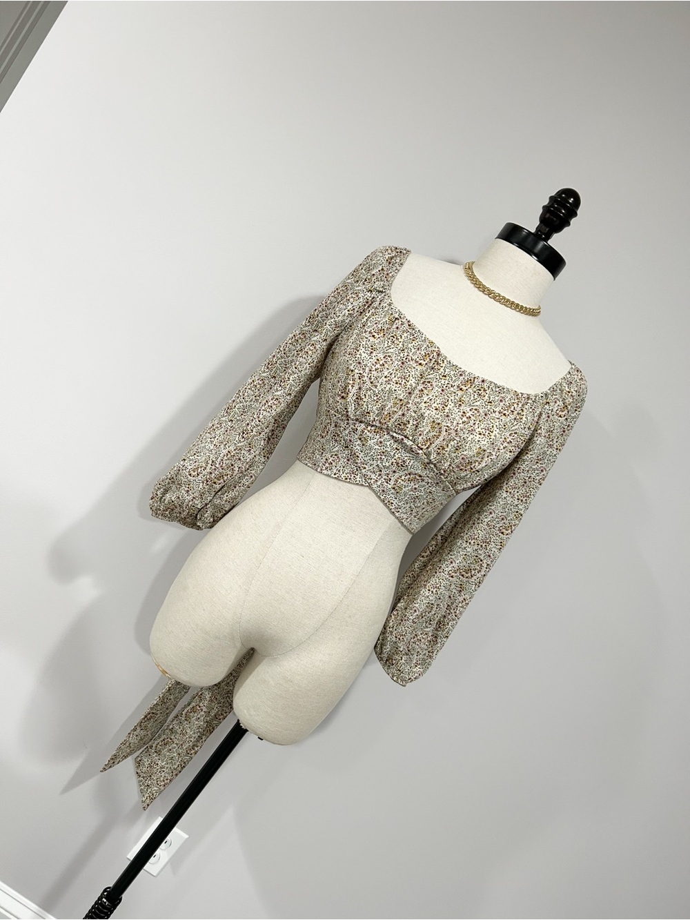 Papaya Beige Floral Square-Neck Crop Top